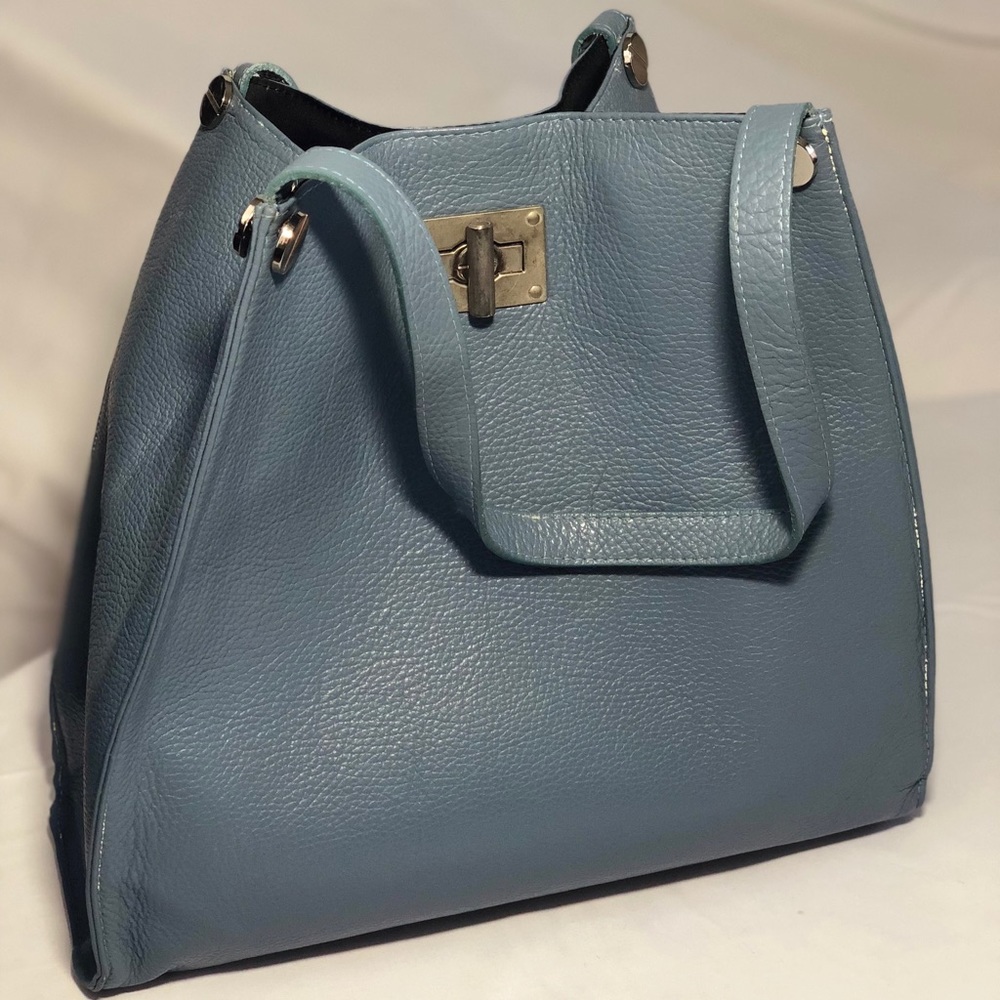 Bags - Picture 2 of 4